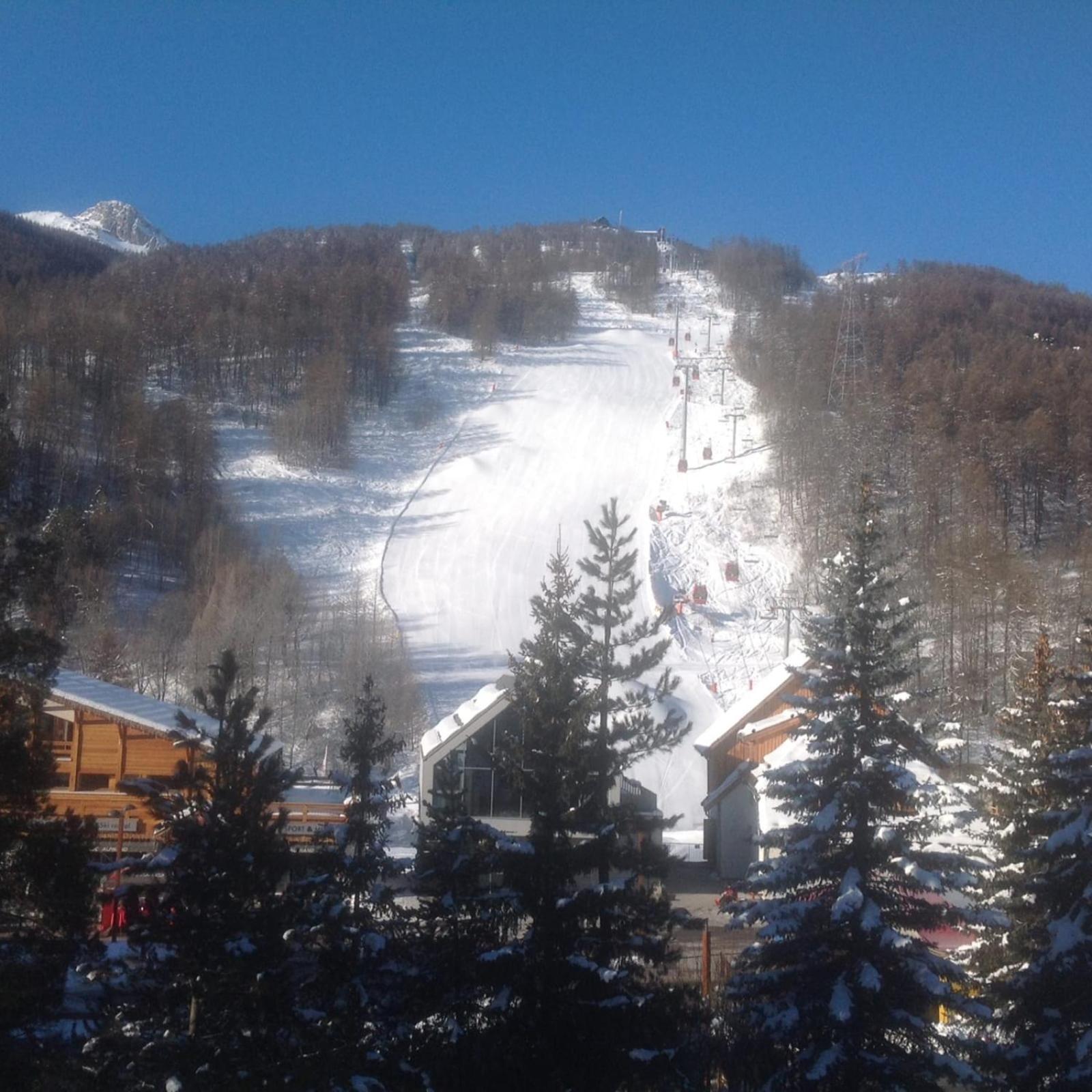 Apt Or Chalet Near The Slopes Saint Chaffrey Bagian luar foto